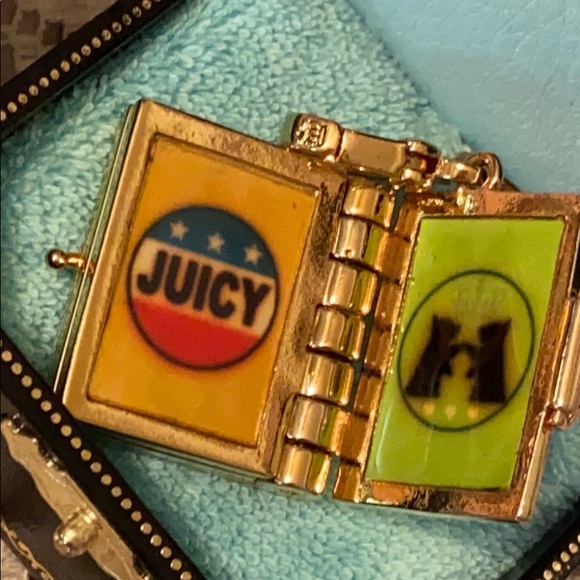 Juicy Couture LOOK BOOK CHARM GOLD Rare HTF New - Picture 4 of 8